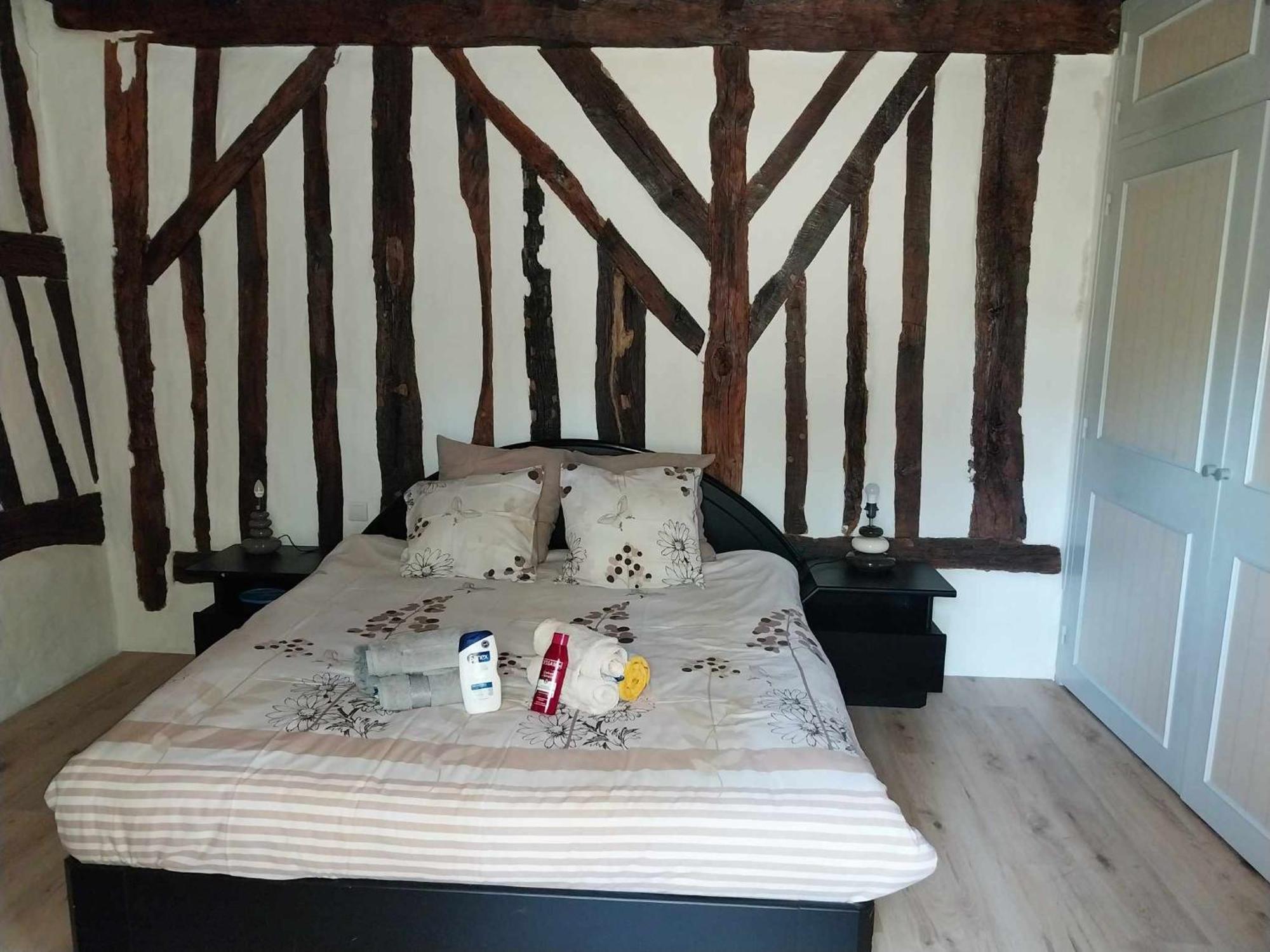 Bed and Breakfast Les Bernus Monfaucon  Екстер'єр фото